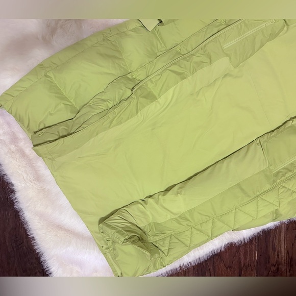 NWT Lululemon Long Oversized Down Jacket / wasabi / M/L - Picture 11 of 14